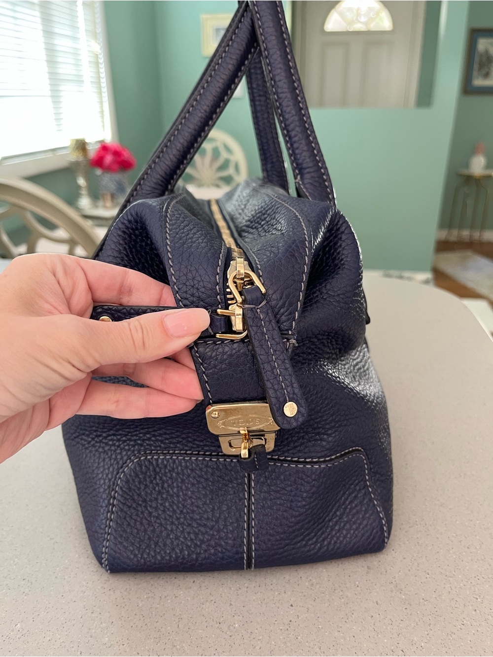 Tod's Blue Leather Handbag - Picture 3 of 15